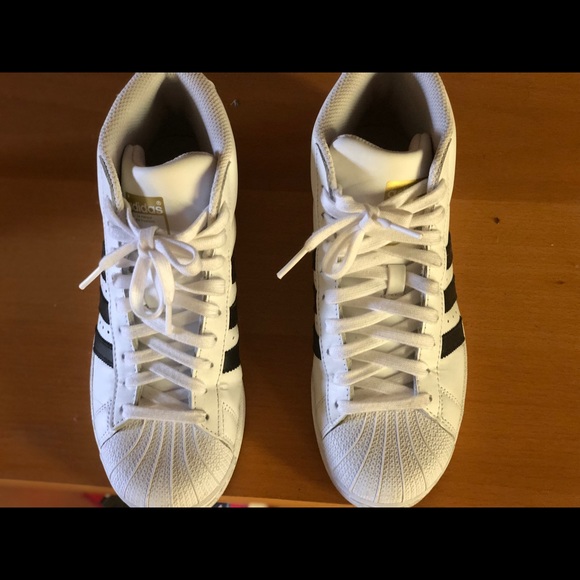 Shoes - Picture 3 of 6